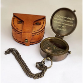 Boussole gravée Psaume 32:8 avec pochette en cuir PC103